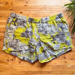 KUT from the Kloth Floral Pull-On Shorts – Size 14 – 100% Linen – Yellow & Gray